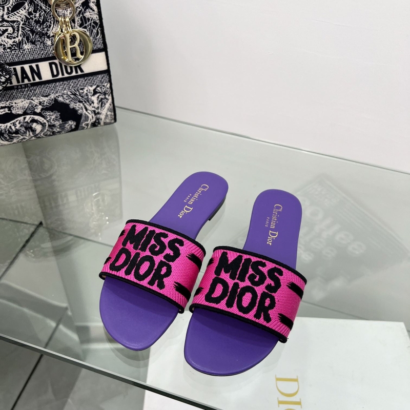 ch**an D*or slippers